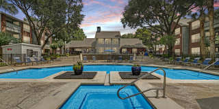 Foundations at Edgewater Gallery 19