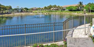 Walk to the ocean! Gallery 25