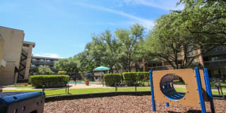 Harvard Square Apartments Gallery 33