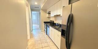 1246 QUEEN Street NE unit: 2 Gallery 8