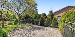 330 PARKWOOD Drive Gallery 16