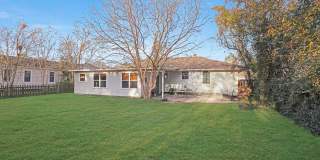 4 Bedroom House in Southdowns| Near St. Aloysius School Gallery 21