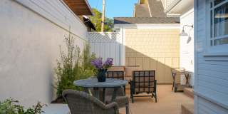 306 West De La Guerra Street Gallery 18