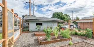Pre-leasing September - 4bd/2bath Gallery 16