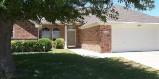 4 BEDROOM, CONVENIENT LOCATION Gallery 1