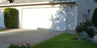 Spacious 2-Story 3-Bedroom Townhome for Lease - 3125 NE 118th Ave. Gallery 3