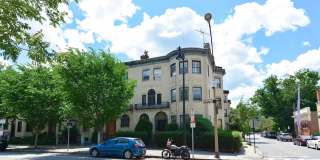 Giant 4 Bed with Utilities Incuded!!! Gallery 1