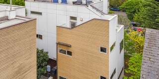3bd/3ba Seattle Townhome Gallery 29