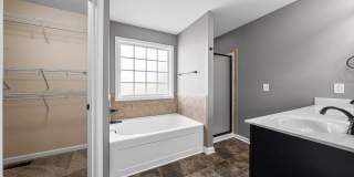 Pet Friendly Three Bedroom! Gallery 26