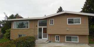 Location, Location, Location! - Four Bedroom house located minutes from Des Moines Waterfront Gallery 1