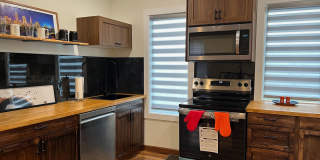 Detroid Shoreway Renovated  4 Bedroom, 2 Bath House with Detached Garage Gallery 13