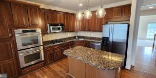 23812 BURDETTE FOREST RD Gallery 6