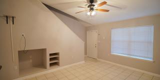 3 Bed / 3 Bath Condo in NW Gallery 7