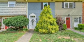 Knoxville 37909 - 2 Bedroom Condo with 1080 square feet - Call or Text Ryan Fogarty (865) 333-4840 Gallery 1