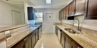 1540 SW 5th Pl Gallery 11