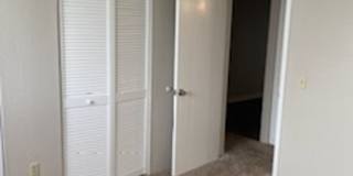 River Walk Apartments Gallery 56