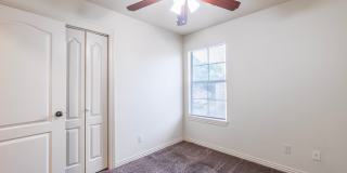 3 bed, 2 bath Condo - MOVE IN SPECIAL!!!! Gallery 10