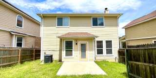 **APPLICATION RECEIVED** MOVE IN SPECIAL Charming Two-Story Home in Stone Oak With Fenced Backyard! Gallery 29