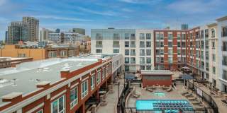 Stylish & Spacious Courtyard-Facing Condo in the Heart of Gaslamp Gallery 28