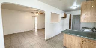 2517 East Culver Street Gallery 13