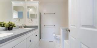 7046 FALLS REACH Drive Gallery 22