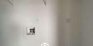 2563 Waverly Drive Gallery 6