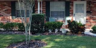 925 North Tremain Street Gallery 1