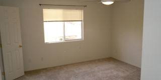 1907 Girard Blvd NE Gallery 23