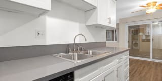 Lombardi Apartments Gallery 27