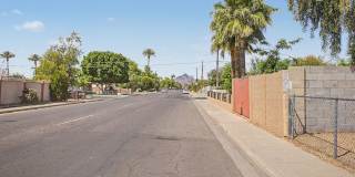 Beautifully Remodeled - Modern Duplex Gallery 30