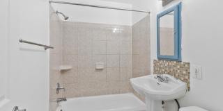 1005 CHILLUM Road Gallery 17