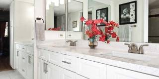 12212 N PARADISE VILLAGE Parkway S Gallery 17