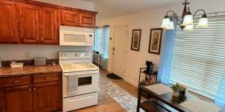 COMING SOON: FULLY FURNISHED!!! 3 bedroom/ 1.5 bathrooms- Short-Term Rental – 2121 Kentucky Ave, Joplin, MO, With a Car Garage!!! Gallery 8