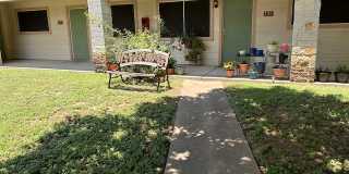 Lamar Square Gallery 4