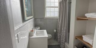 Fully Furnished & Newly Renovated 2 Bedroom Convenient to Moses Cone Hospital - Flexible Lease Terms Available! Gallery 15