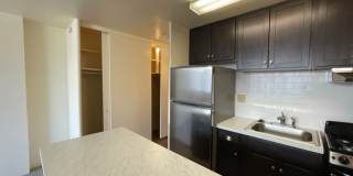 The Executive House Gallery 26