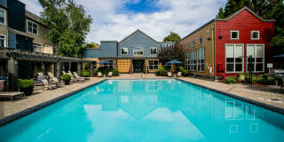 The Colonnade Luxury Townhome Apartments Gallery 2