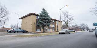 801 E Drexel Square Hyde Park Apartments Gallery 12