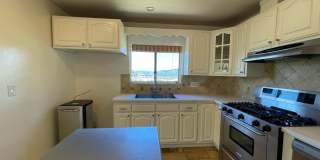 Gorgeous 5 Bed House - Amazing View! Gallery 8