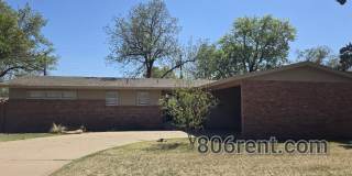 Spacious 3 Bed / 2 Bath Home with Covered Parking Spacious 3 Bed / 2 Bath Home with Covered Parking Gallery 1