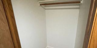 525 e 47th  street-4 Br house with a large finished basement Gallery 28