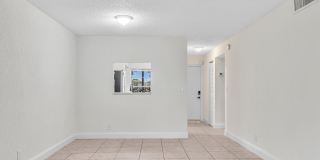 2510 Riverside Drive Gallery 21