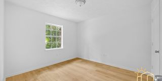 10913 Queen Ann Gallery 22
