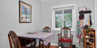 Charming 2BR Townhome in Athens Gallery 9