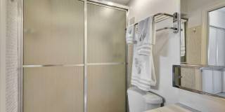 100 Shore Court Gallery 31