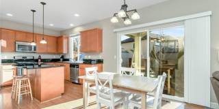 Mt. Rainier View Home on Cul-De-Sac with 3-Car Garage & A/C Gallery 16