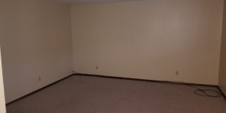 quiet complex, 1200 sq feet , walk in closet second floor Gallery 6