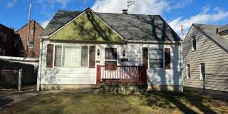 Single Family Home 3 beds 1 bath Available Now! Single Family Home 3 beds 1 bath Available Now! Gallery 1
