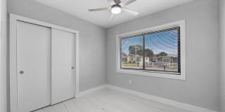 1300 Nw 90th St Gallery 14