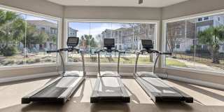 Parkway Grande Apartment Homes Gallery 15